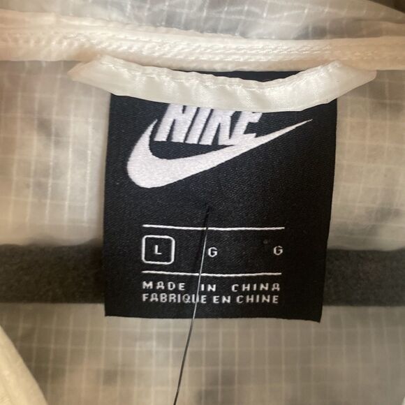 Women's Nike Jacket Sportswear Loose Fit Puffer-Synthetic Fill- Size LARGE - Picture 10 of 17